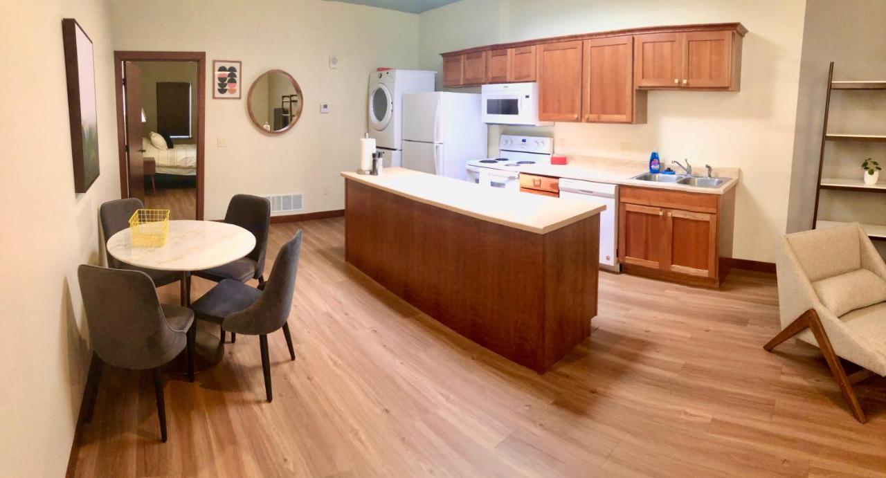Your Downtown Rapid City Base Camp! Ngoại thất bức ảnh